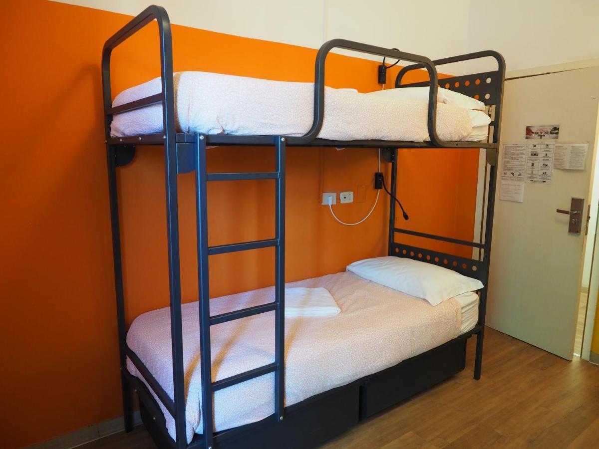 Sunflower Beach Backpacker Hostel & Bar Ρίμινι Εξωτερικό φωτογραφία