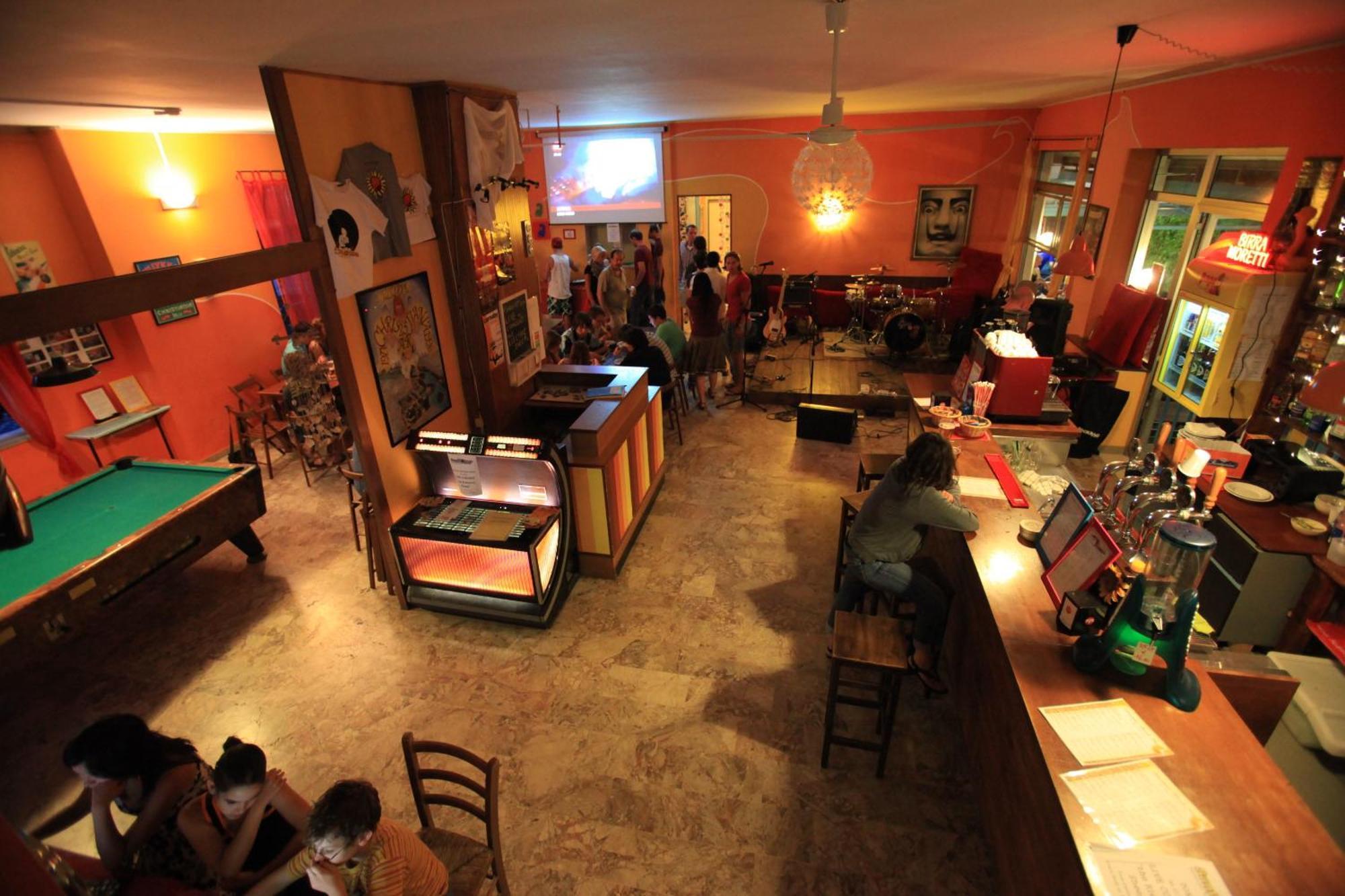 Sunflower Beach Backpacker Hostel & Bar Ρίμινι Εξωτερικό φωτογραφία