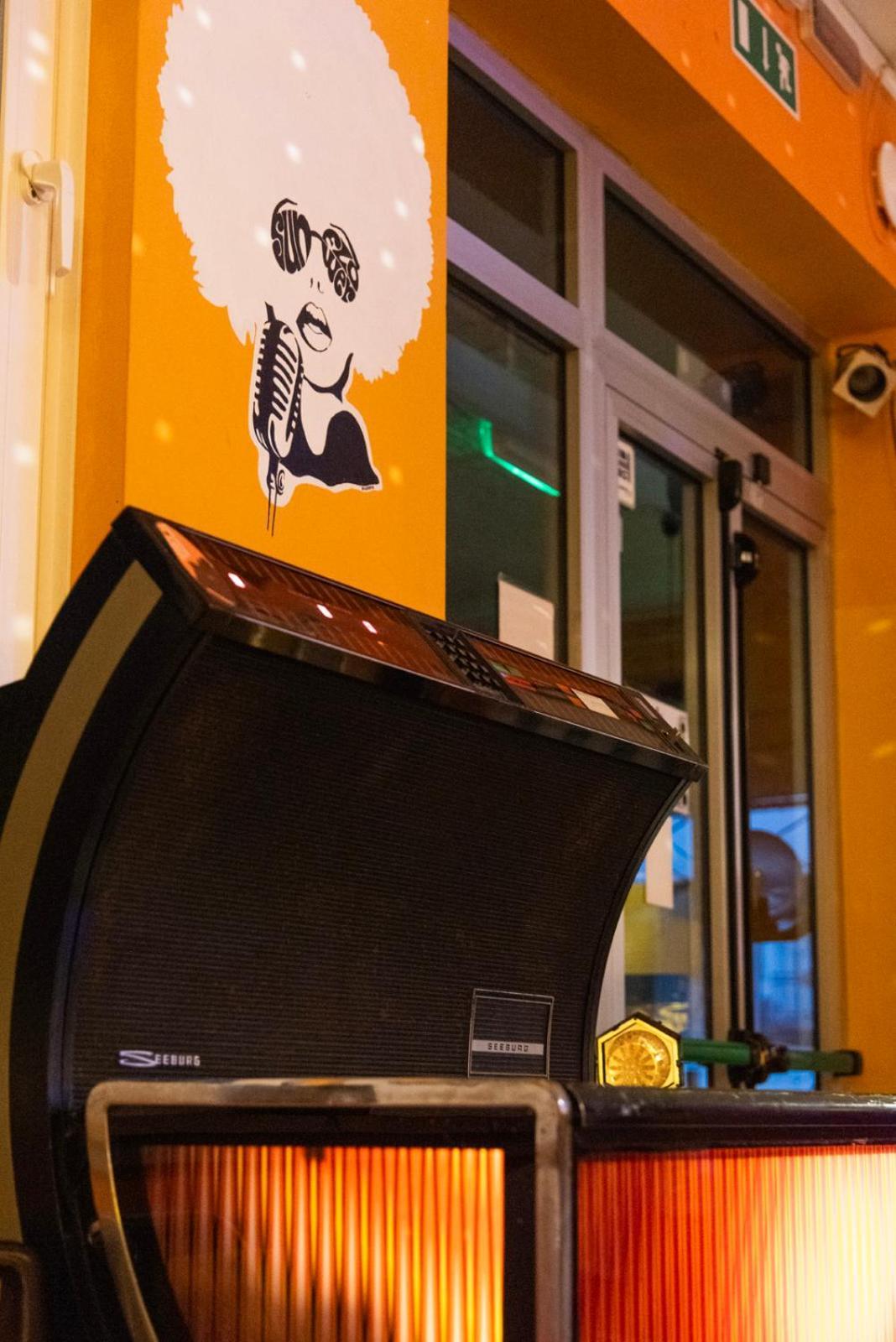 Sunflower Beach Backpacker Hostel & Bar Ρίμινι Εξωτερικό φωτογραφία
