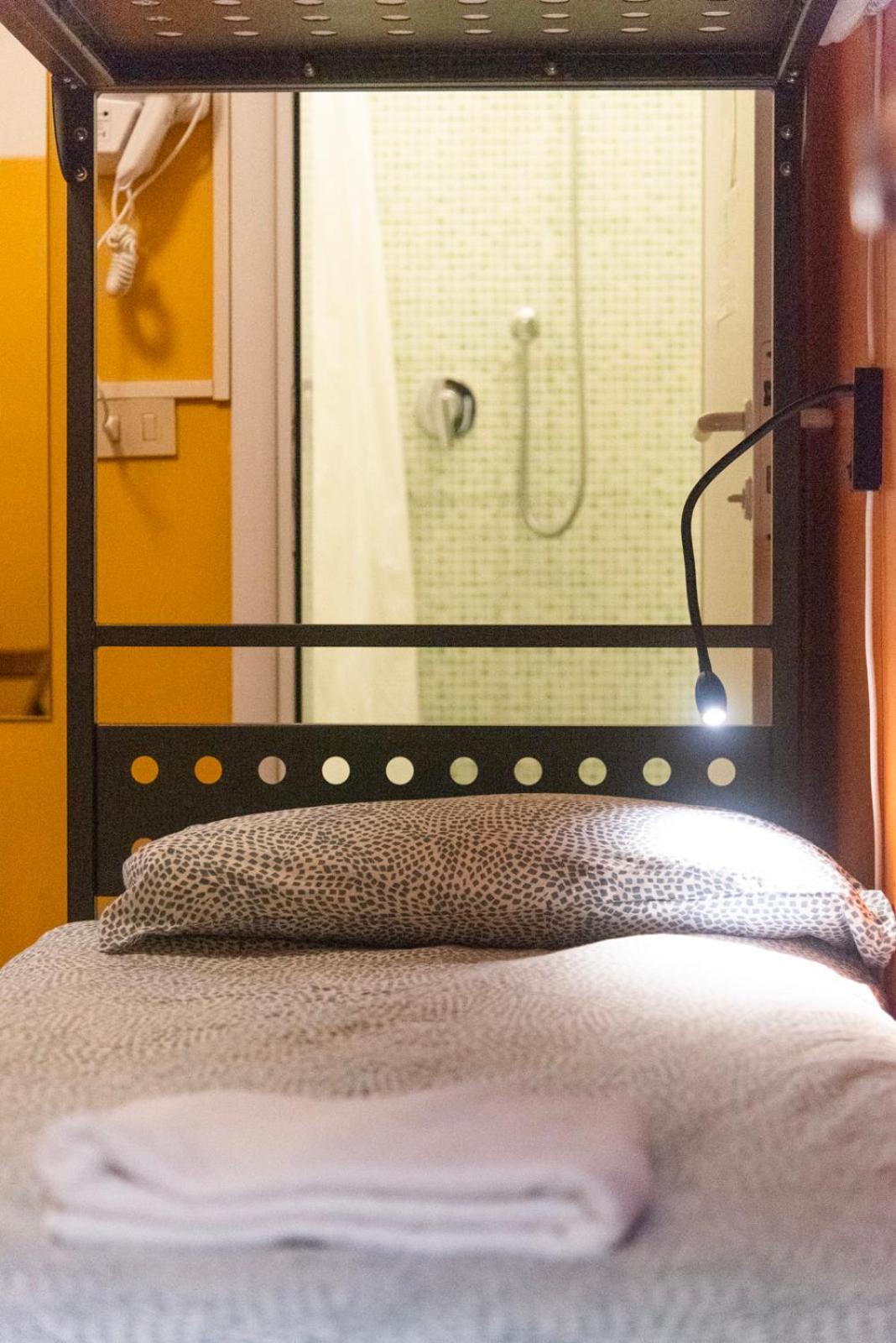 Sunflower Beach Backpacker Hostel & Bar Ρίμινι Εξωτερικό φωτογραφία