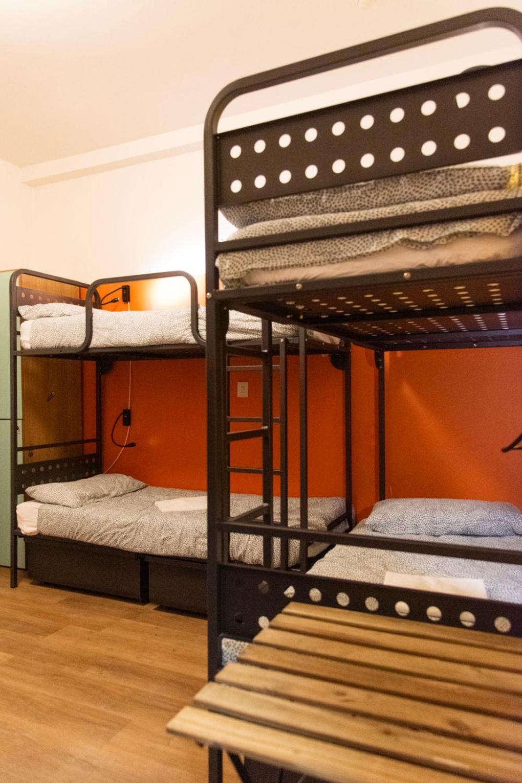 Sunflower Beach Backpacker Hostel & Bar Ρίμινι Εξωτερικό φωτογραφία